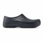 Shoes for Crews Radium, zwarte klompen voor zowel dames als heren met zeer goede antislip - zijkant rechts | SKU 69578