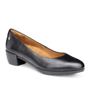 Shoes for Crews Willa, zwarte elegante antislipschoenen voor dames - driekwartsaanzicht | SKU 55452